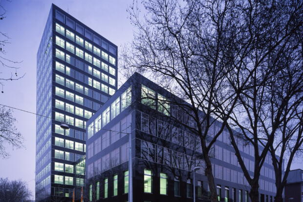 KölnTriangle Hochhaus mit Rhein und Hohenzollernbrücke
© GATERMANN + SCHOSSIG Architekten / Foto Jens Willebrand