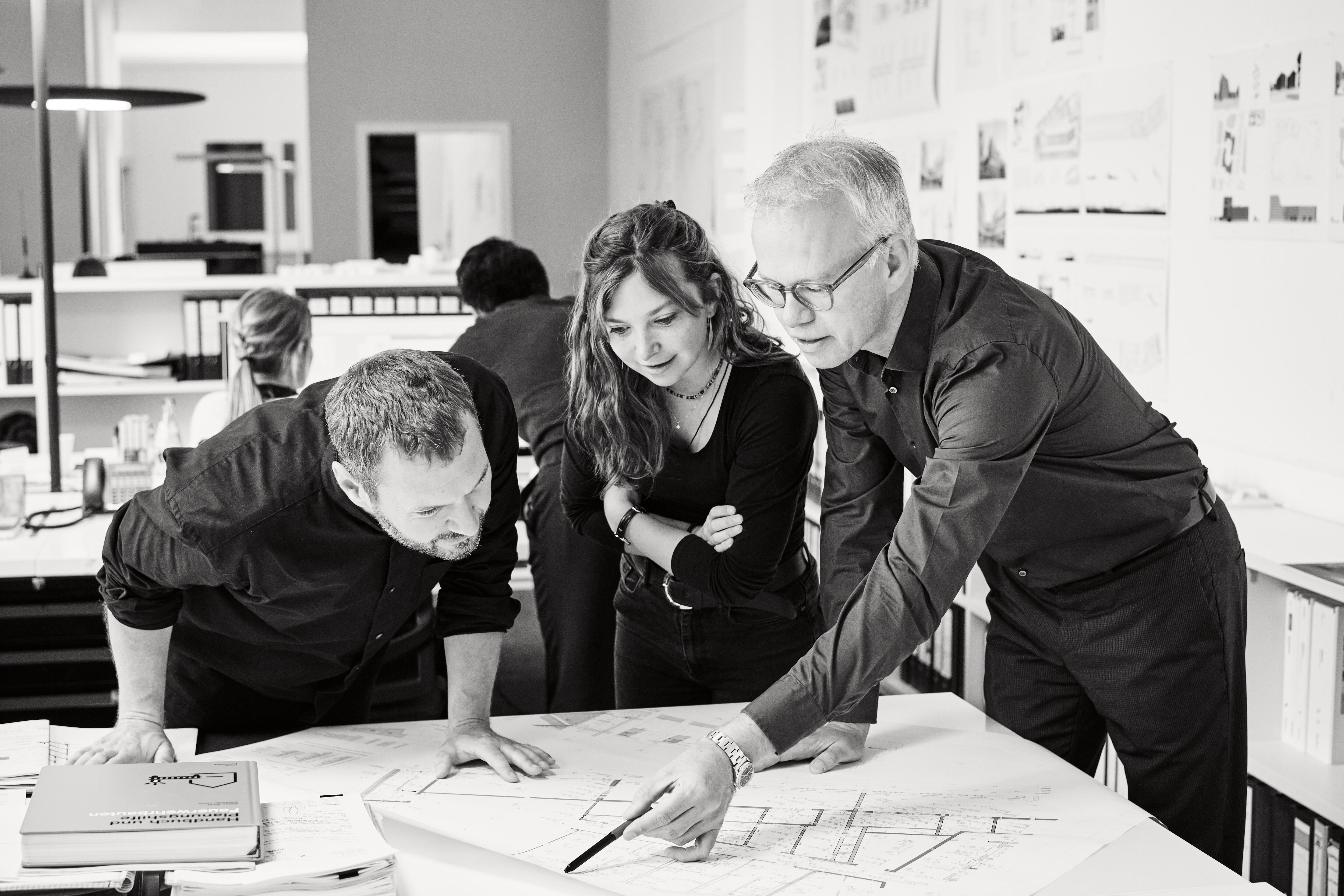 Arbeitsszene Supergelb Architekten